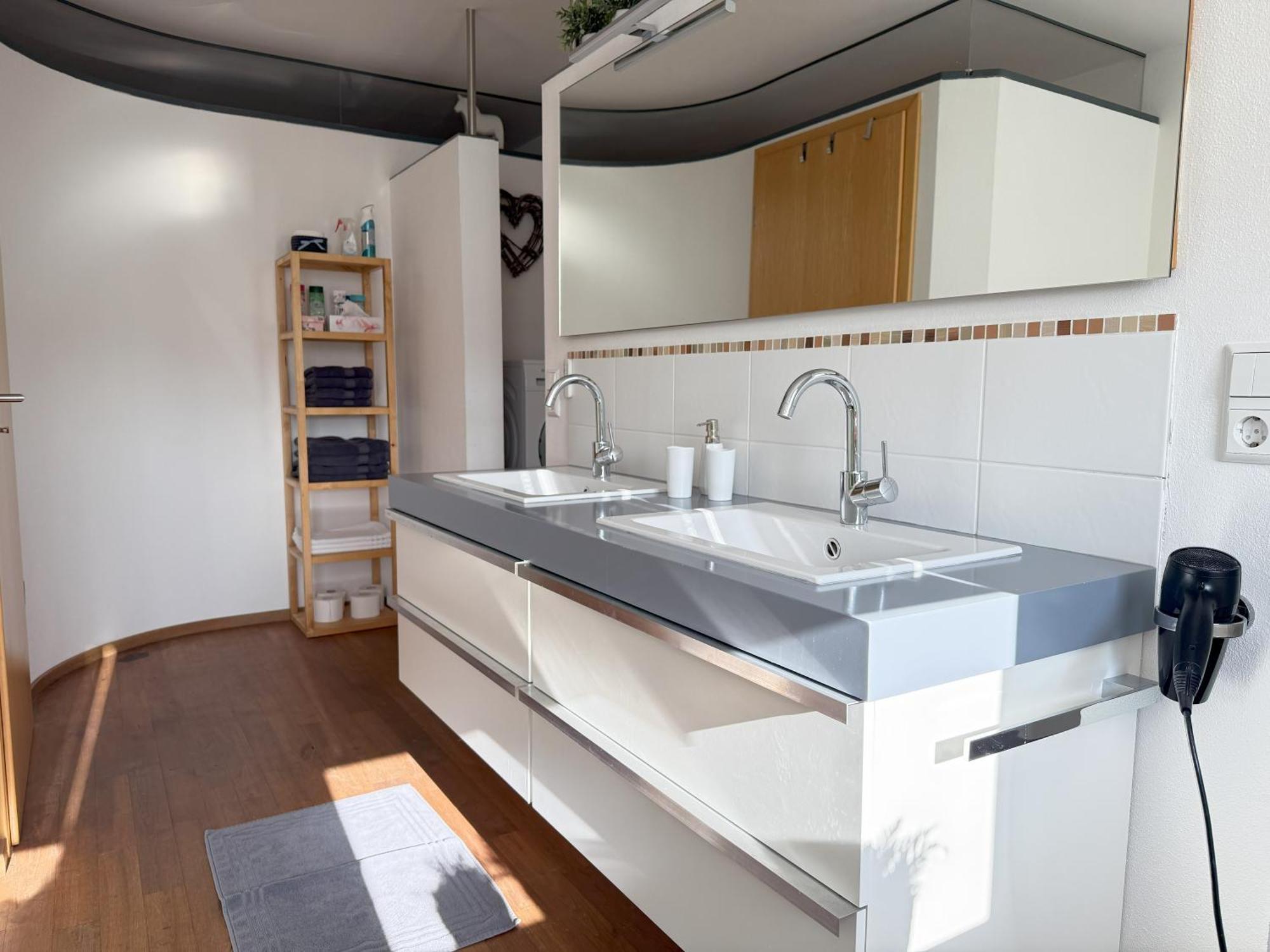 Fe Wo Brunnen - 120 Qm - Ruhige Lage - Viel Natur- Komfortabel - Grosser Balkon Und Garten Меминген Екстериор снимка